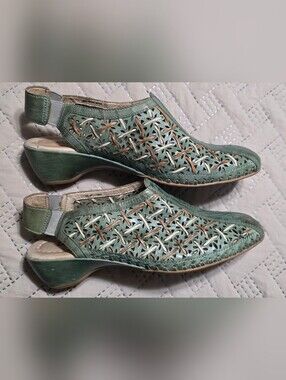 PIKOLINOS Green Laser-Cut Leather Slingback Sandals